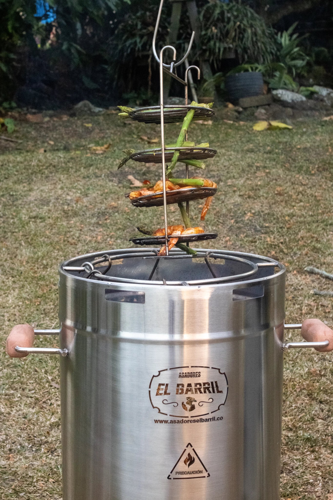 Asador pequeño Combo Maestro Barrilero – Perfecto para Parrilladas - Asadores El Barril