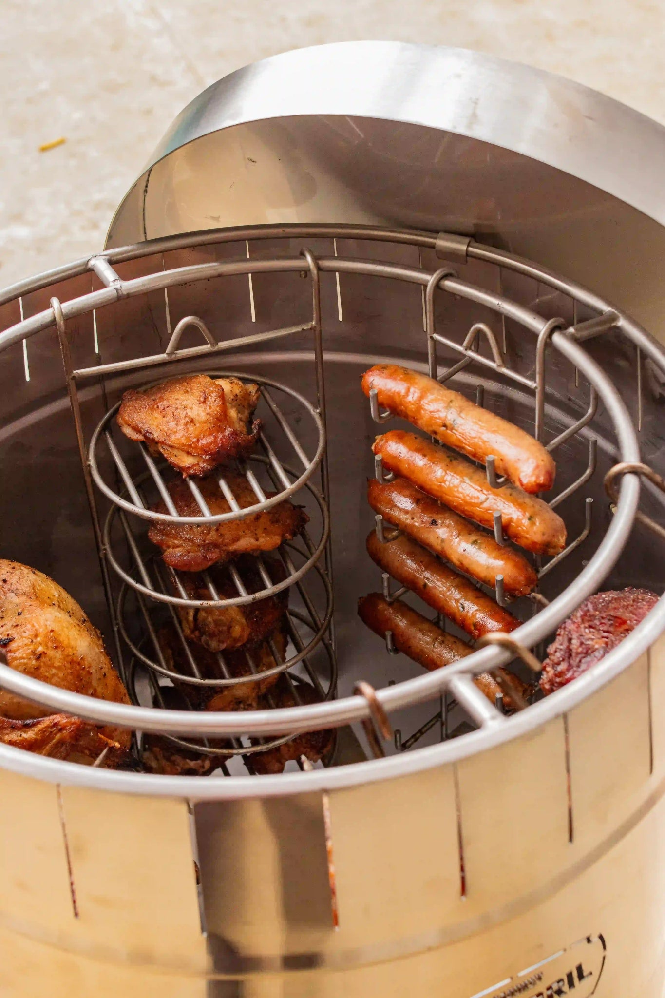 Combo Premium Familiar Navideño 45lb + Kit de Accesorios + 10 Años de Garantia + Envío Gratis - Asadores El Barril