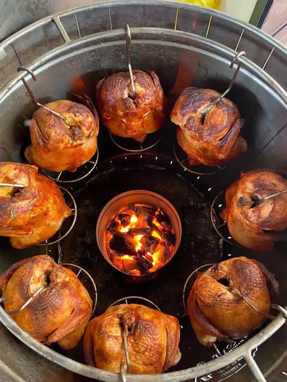 Combo Premium Rey Emprendedor 100lb + Kit de Accesorios + Curso Virtual + 10 Años de Garantia + Comunidad VIP + Envío Gratis - Asadores El Barril