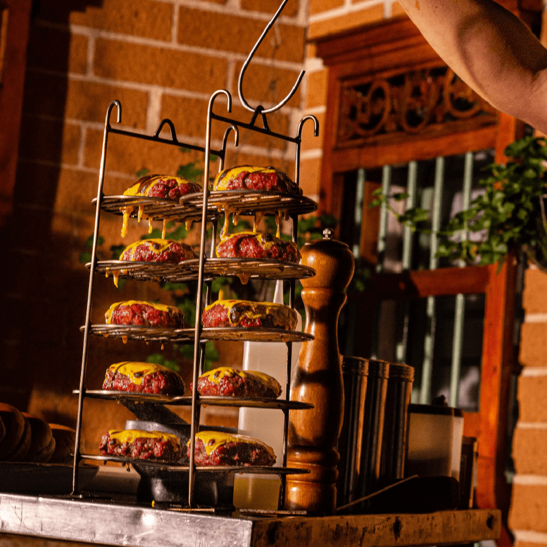 Torre multiusos - Asadores El Barril